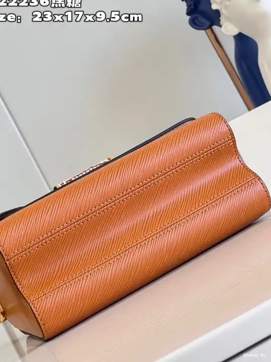 VUITTON LOUIS TWIST MM 0627